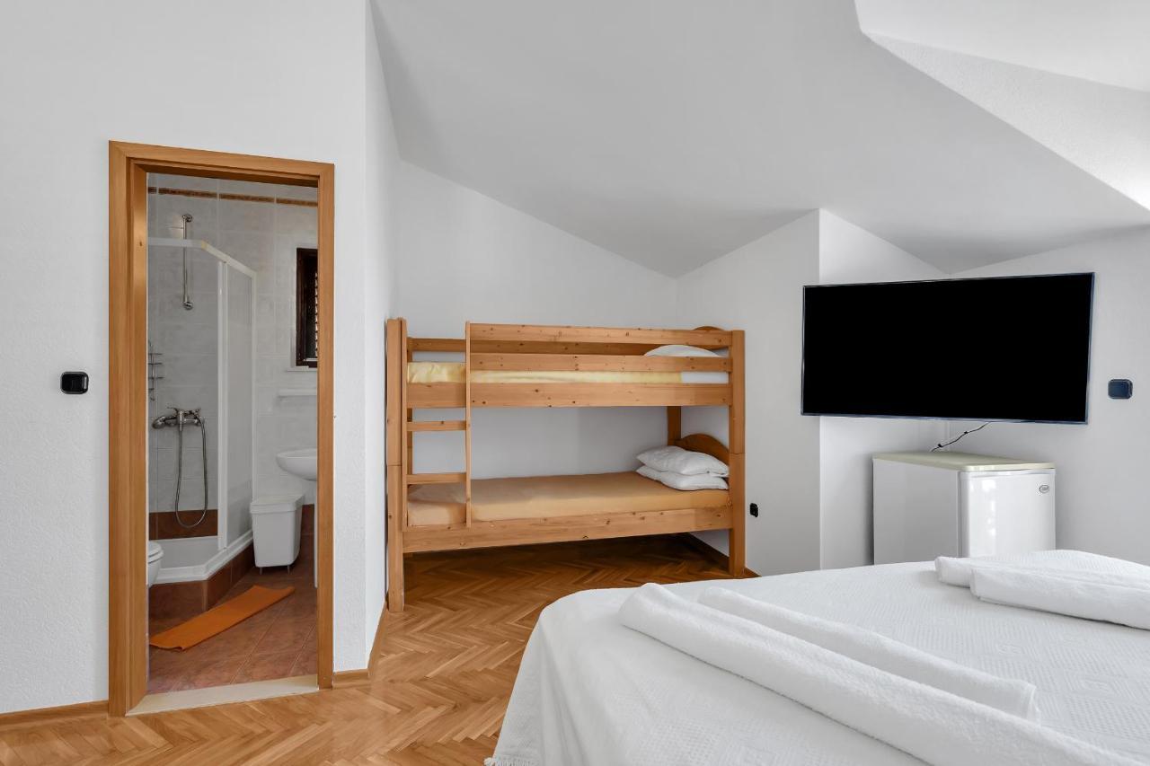 Guest House Lazeta Duće Extérieur photo