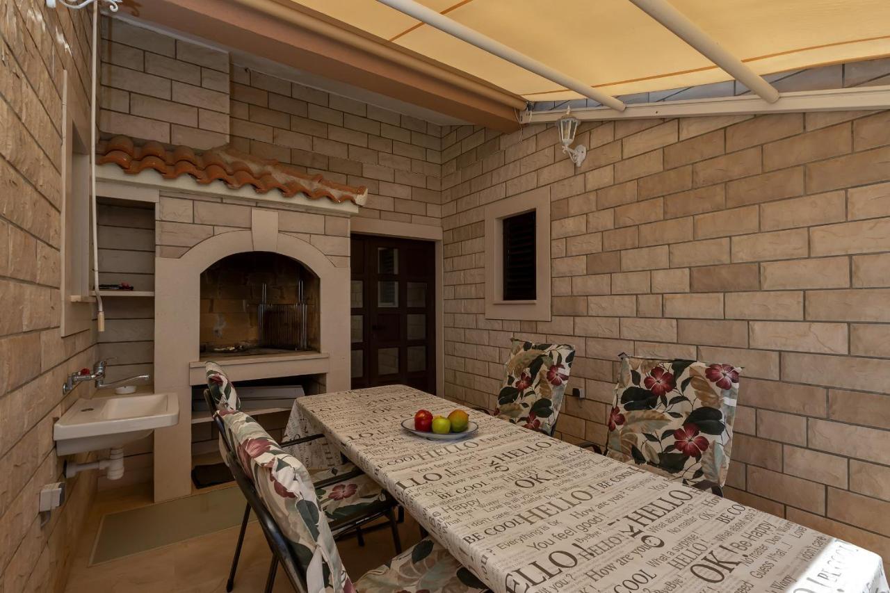 Guest House Lazeta Duće Extérieur photo